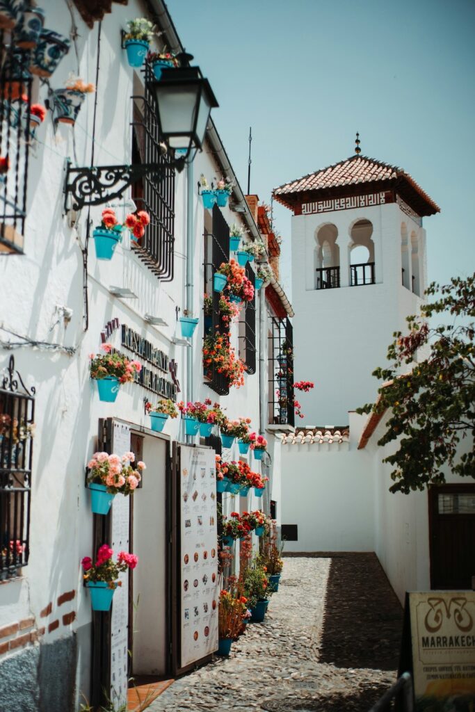 daniele-buso-vHDCxL9cy70-unsplash
